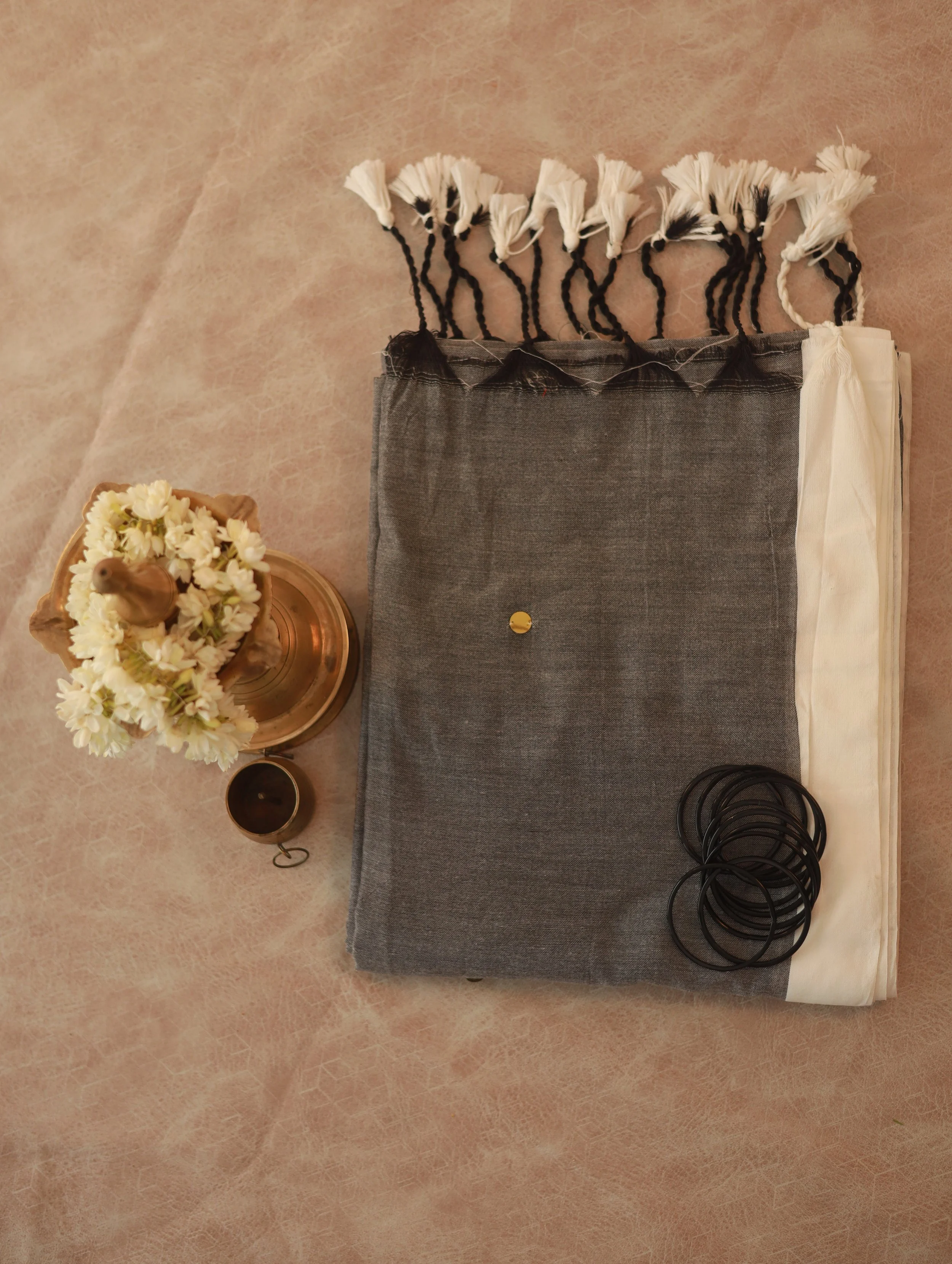 Elegant Mul Cotton Saree with Tassels