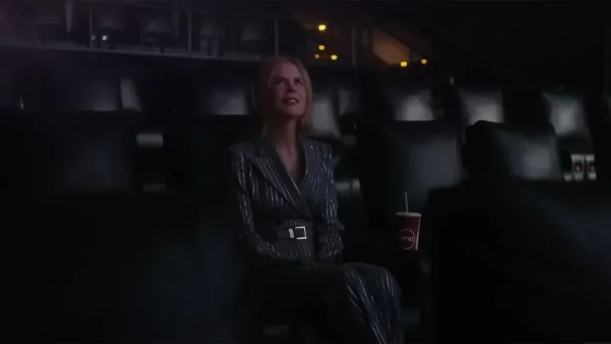 Movie Theater Etiquette is Dead. please bring it back.