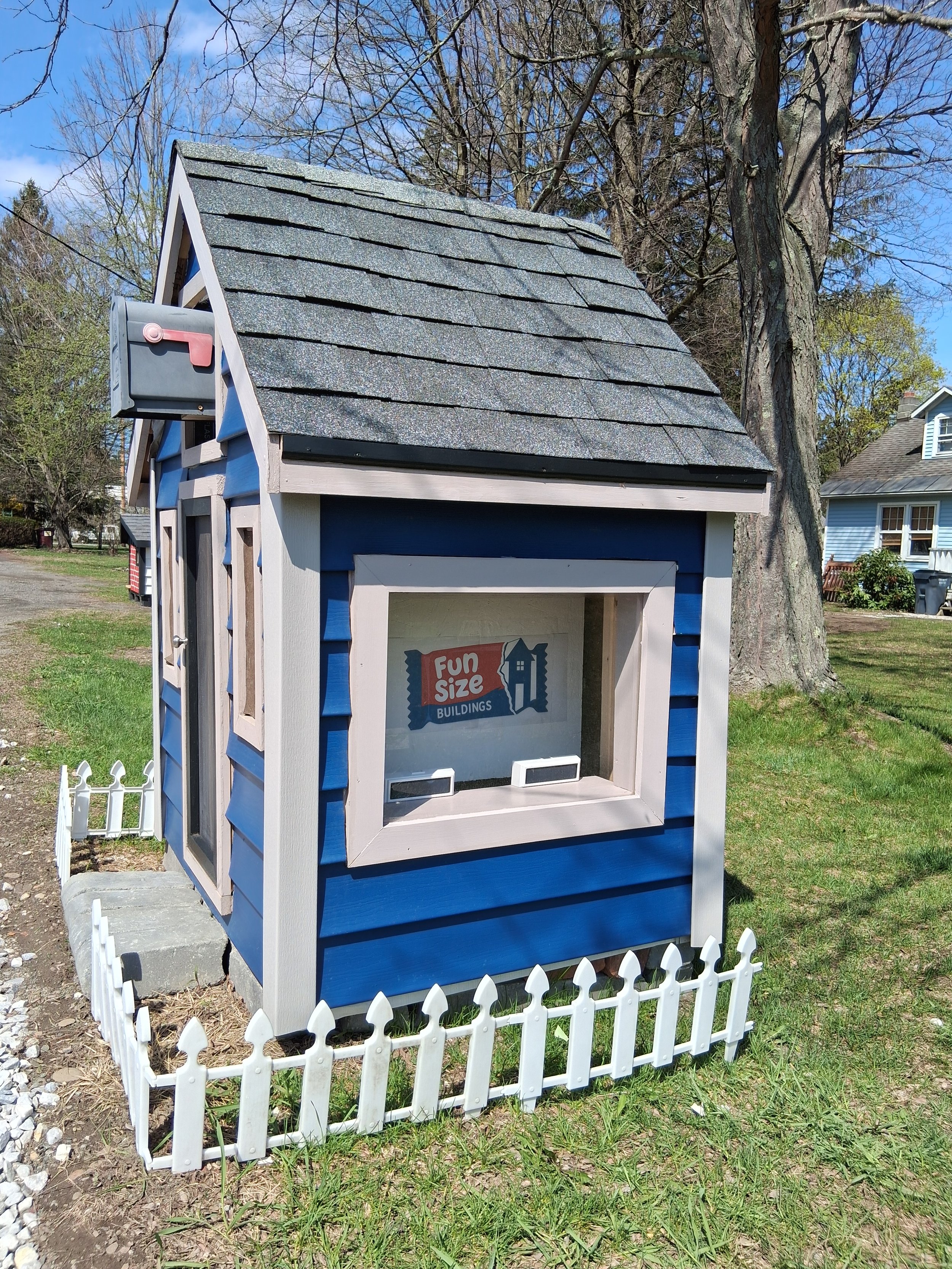 Vendor/Sign House