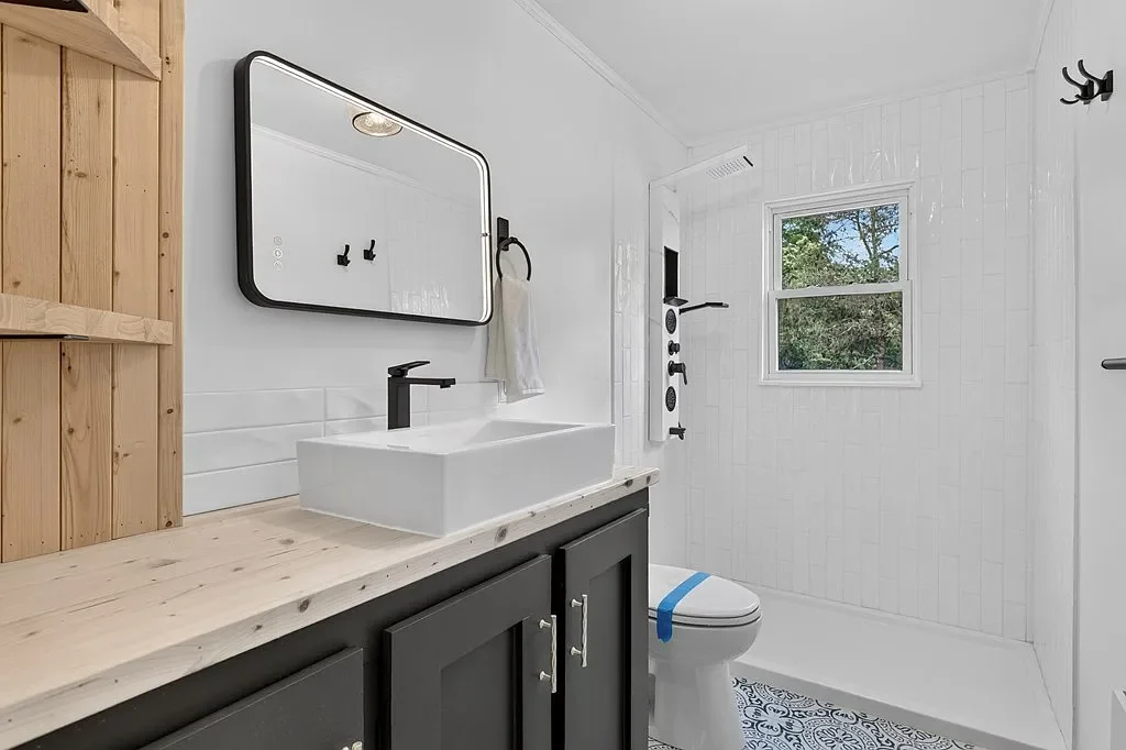 anderson avenue bathroom.webp