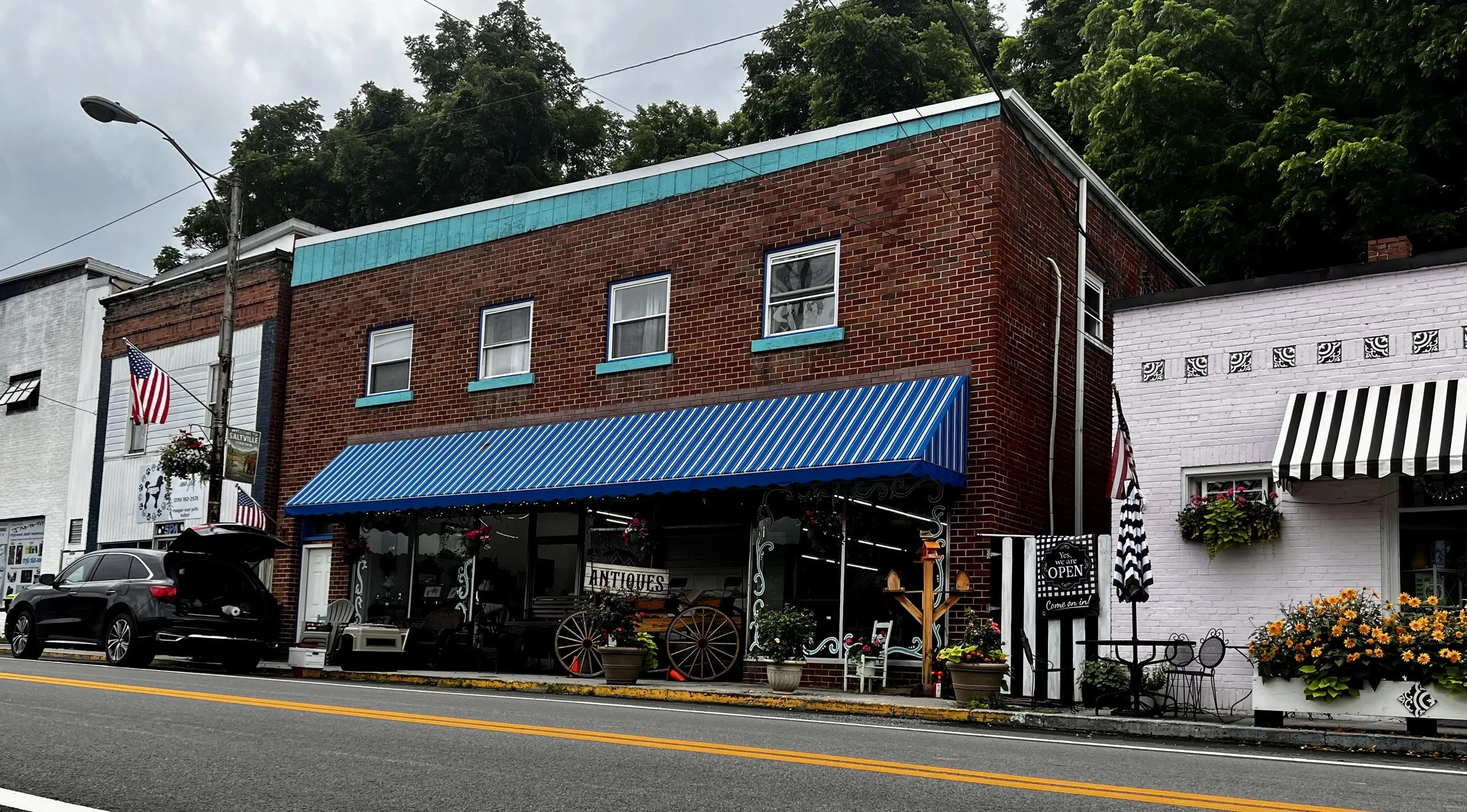 Saltville Marketplace.jpg