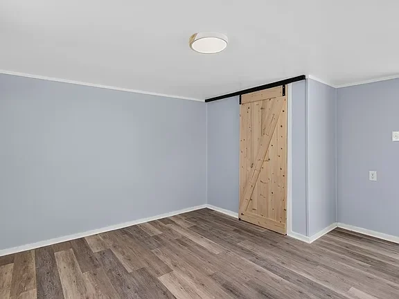 anderson avenue bedroom.webp