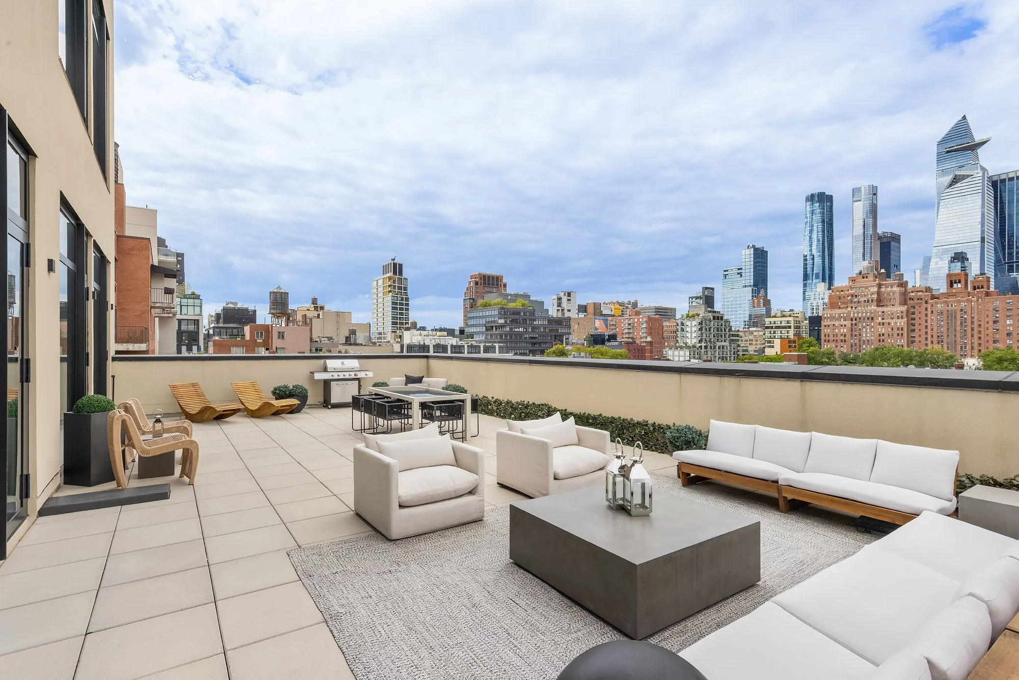 435 West 19th Street staged condo rooftop