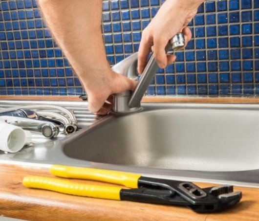 Kitchen Faucet Replacement & Installation