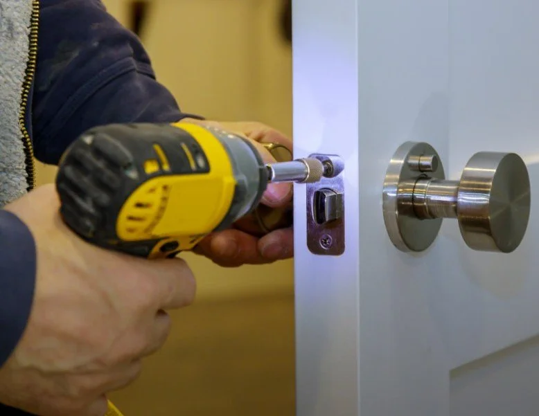 Door Hardware Installation & Replacement Service