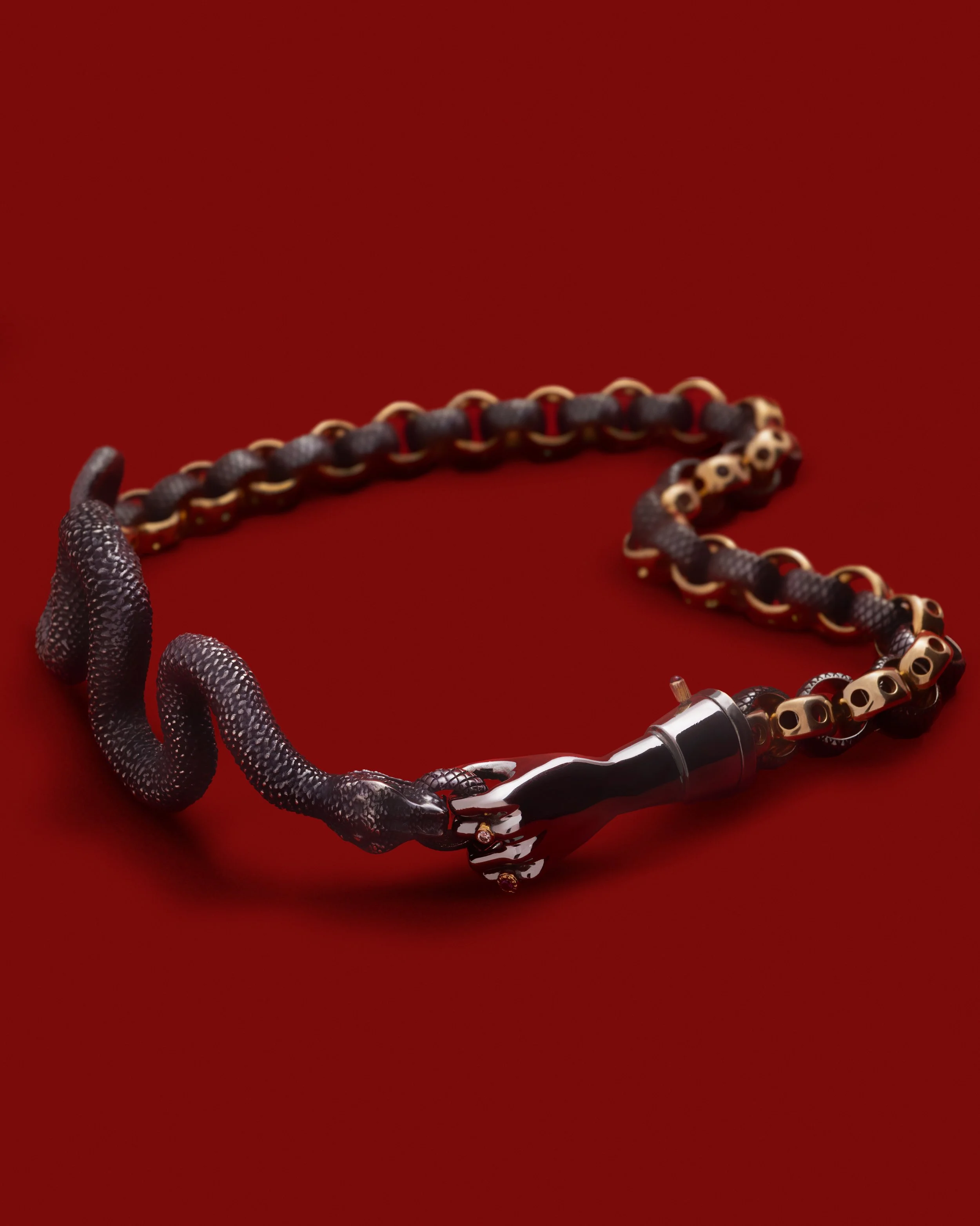 Choker01.jpg