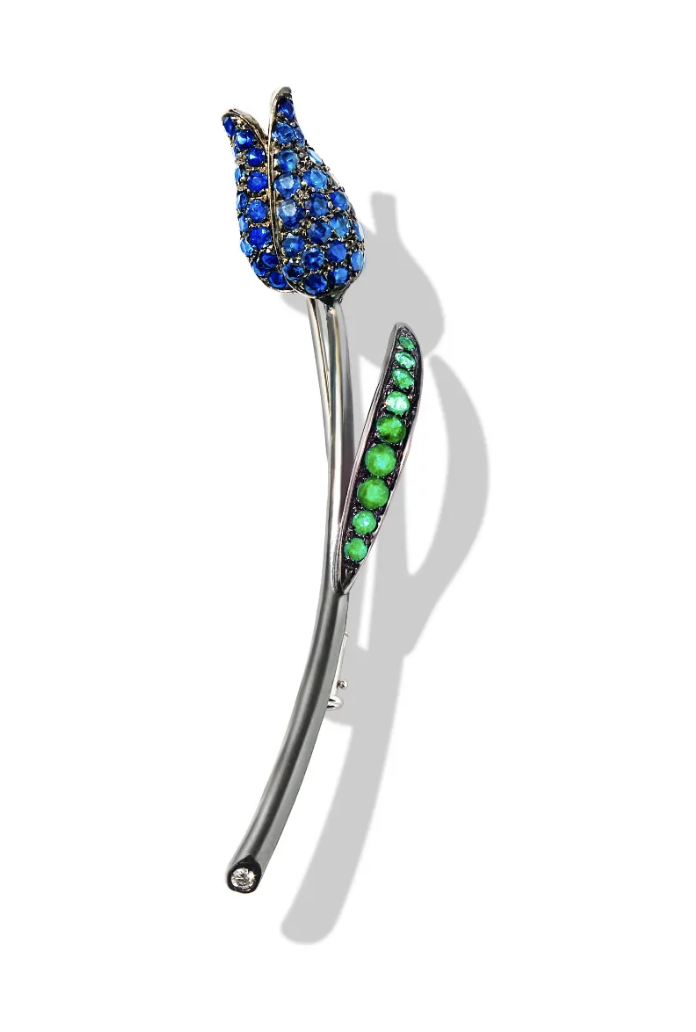 The Tulipa Brooch