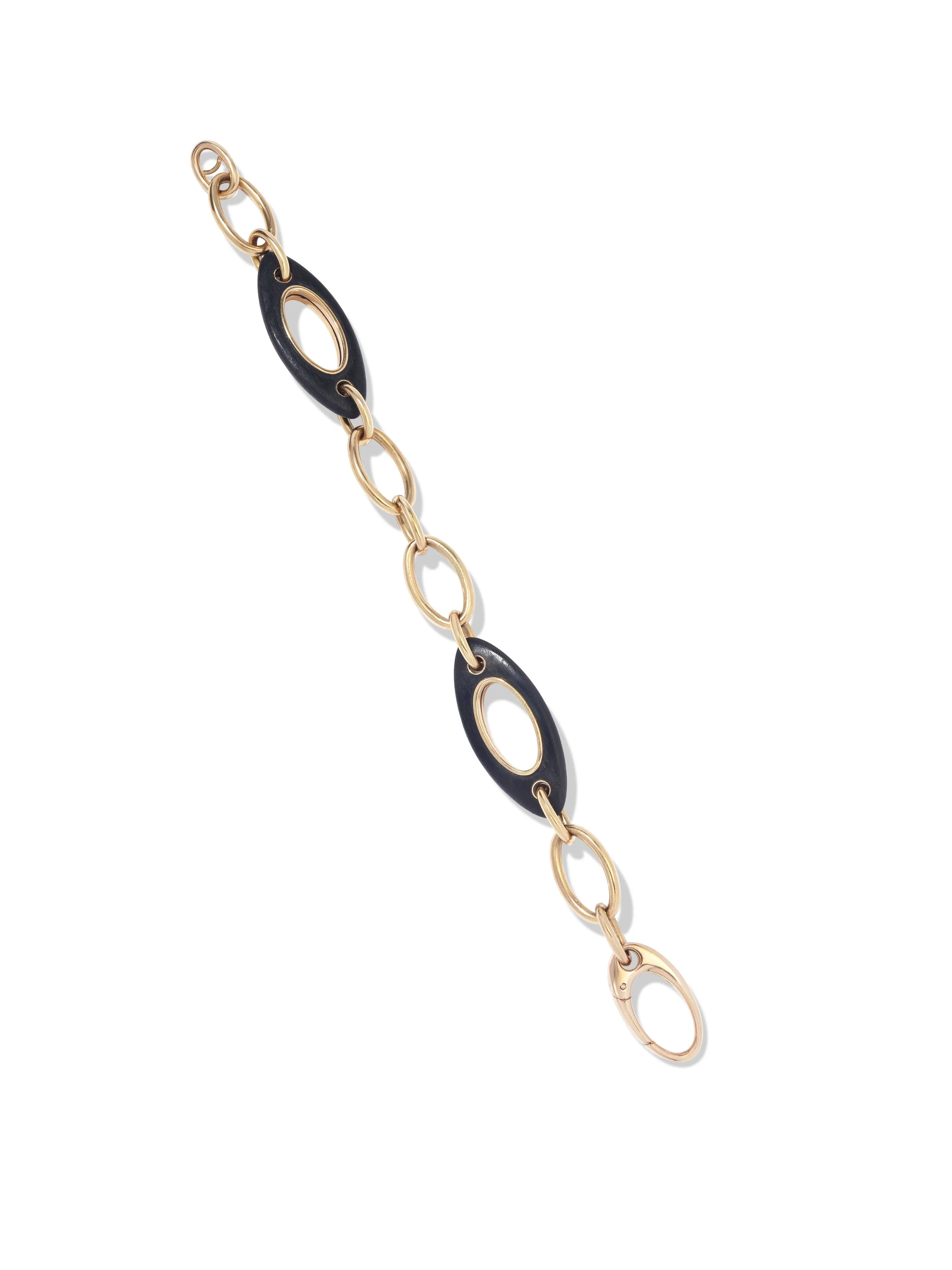 Blk_GLD_bracelet_062_276.JPG