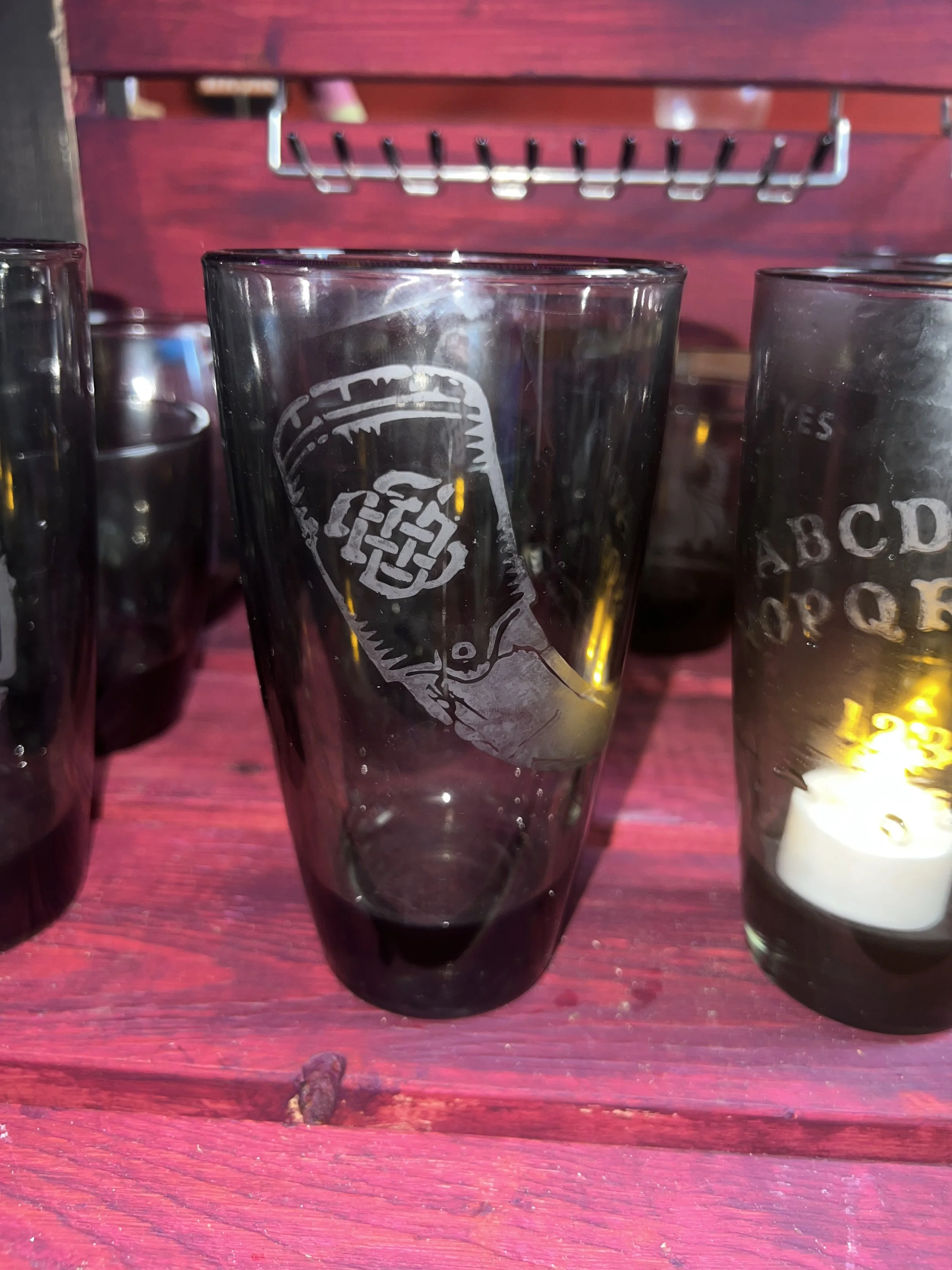 Celtic Drinking Horn Etched Glass