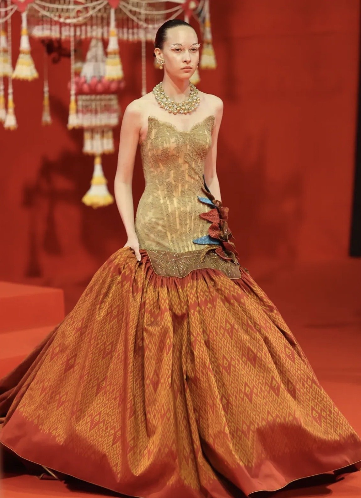 Angelina Shannon, Models Melange talent, on the runway.