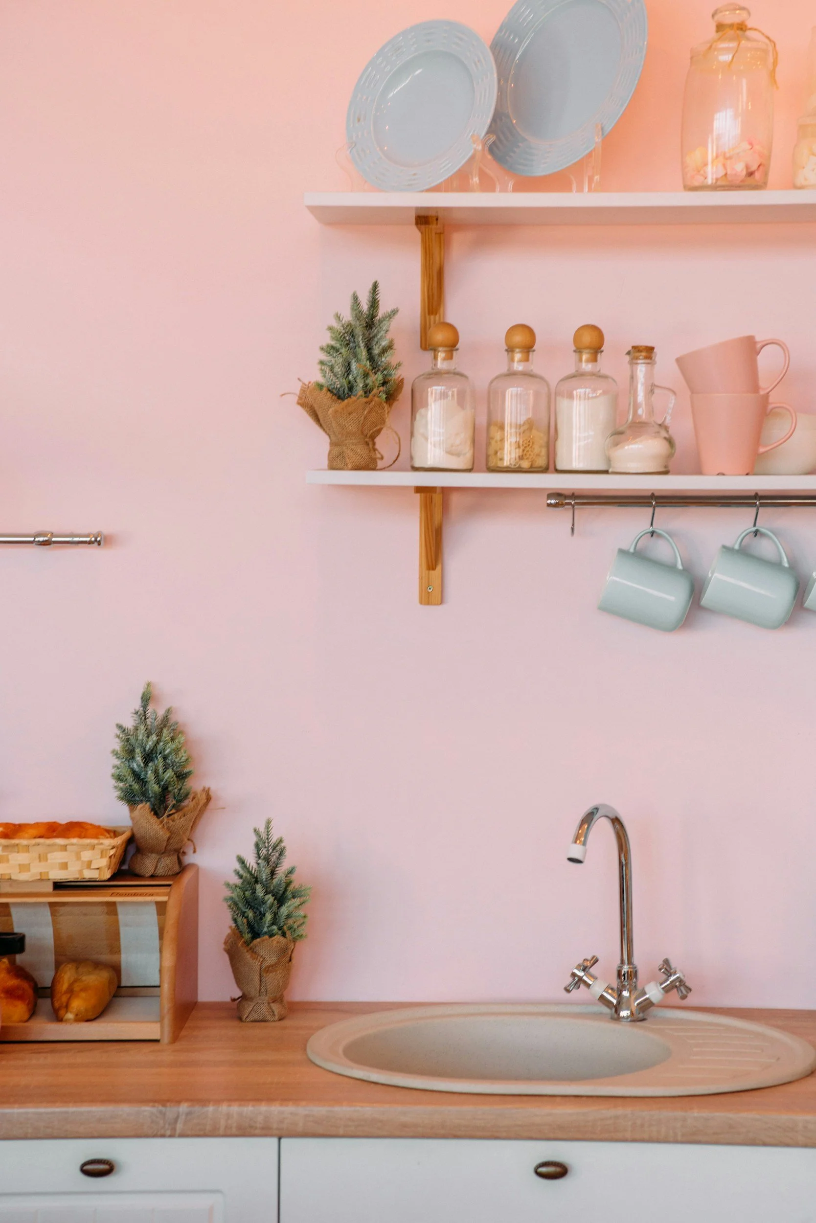 A decluttered kitchen.