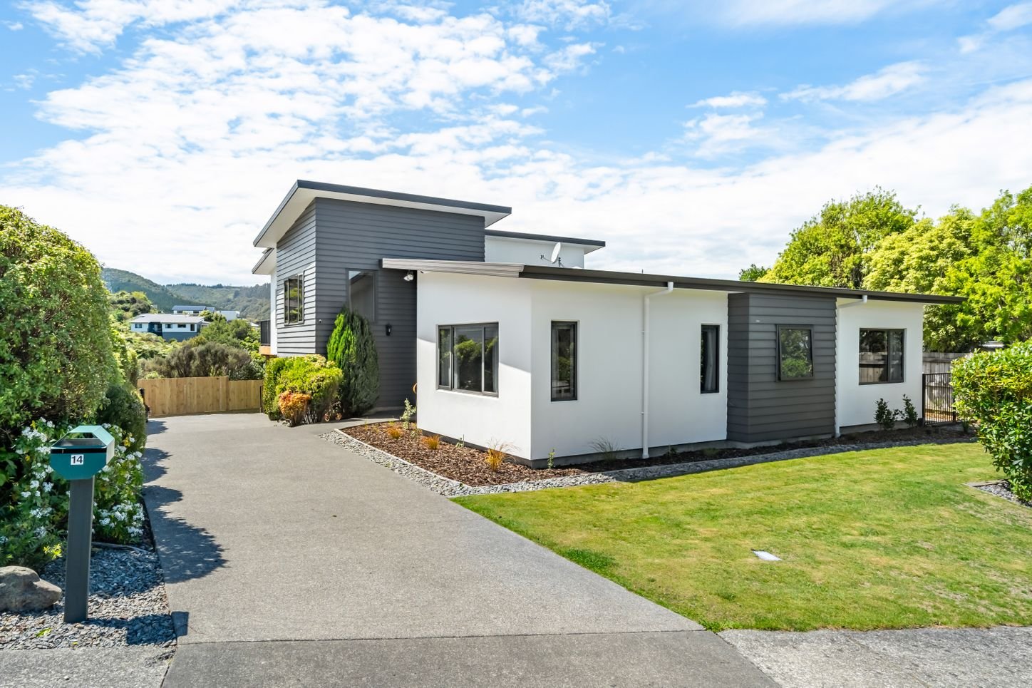Sold home at 14 Cosgrove Rise, Riverstone Terraces, Upper Hutt