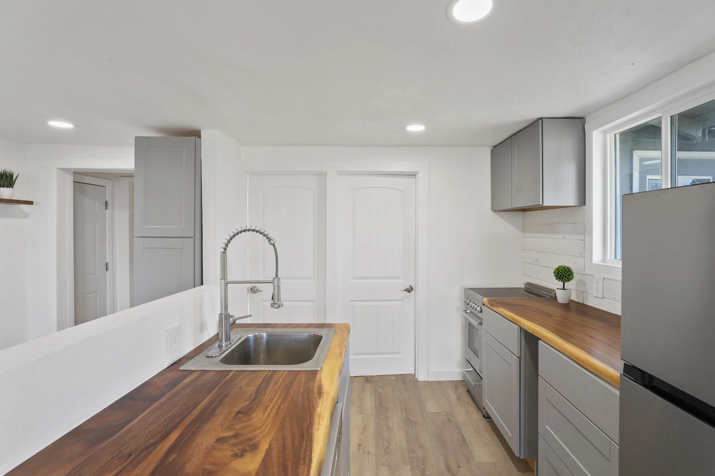 Hall Street, Hall st, Hall Street, Spokane, Spokane Real Estate Agent, Spokane Investor, PNW Real Estate, Real Estate Investor, Fix and Flip, Nathan Hall