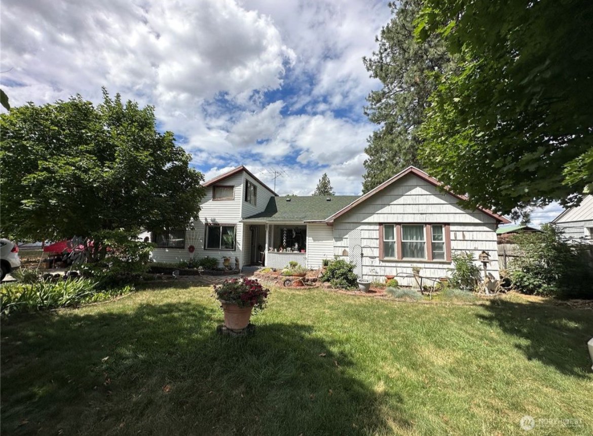 Hall Street, Hall st, Hall Street, Spokane, Spokane Real Estate Agent, Spokane Investor, PNW Real Estate, Real Estate Investor, Fix and Flip, Nathan Hall