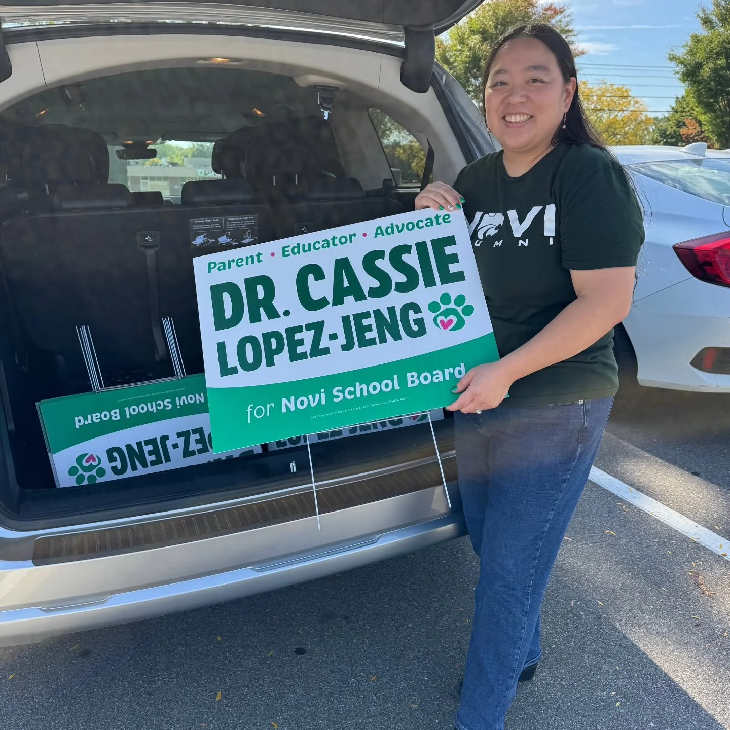 Only five more days until the start of early voting!!!!! These signs still need a good home 💚 let me know if you want one!

#drcassiefornovi