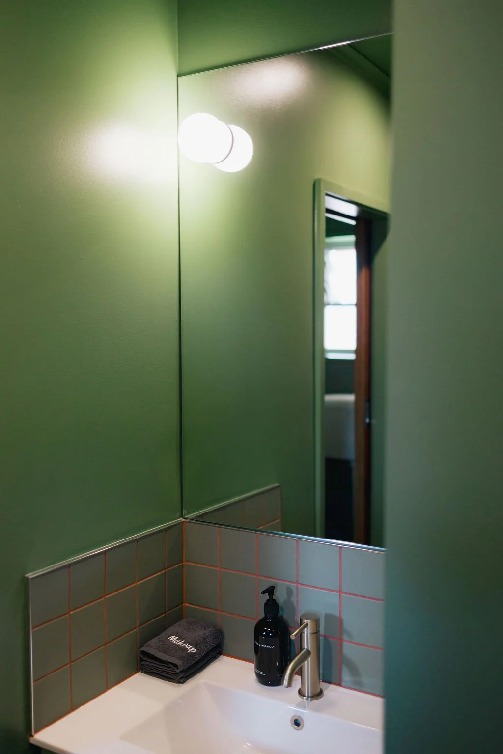 Premium1br-bathroom.jpg