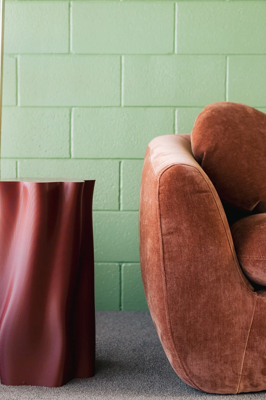 Premium1br-shelf-chair.jpg