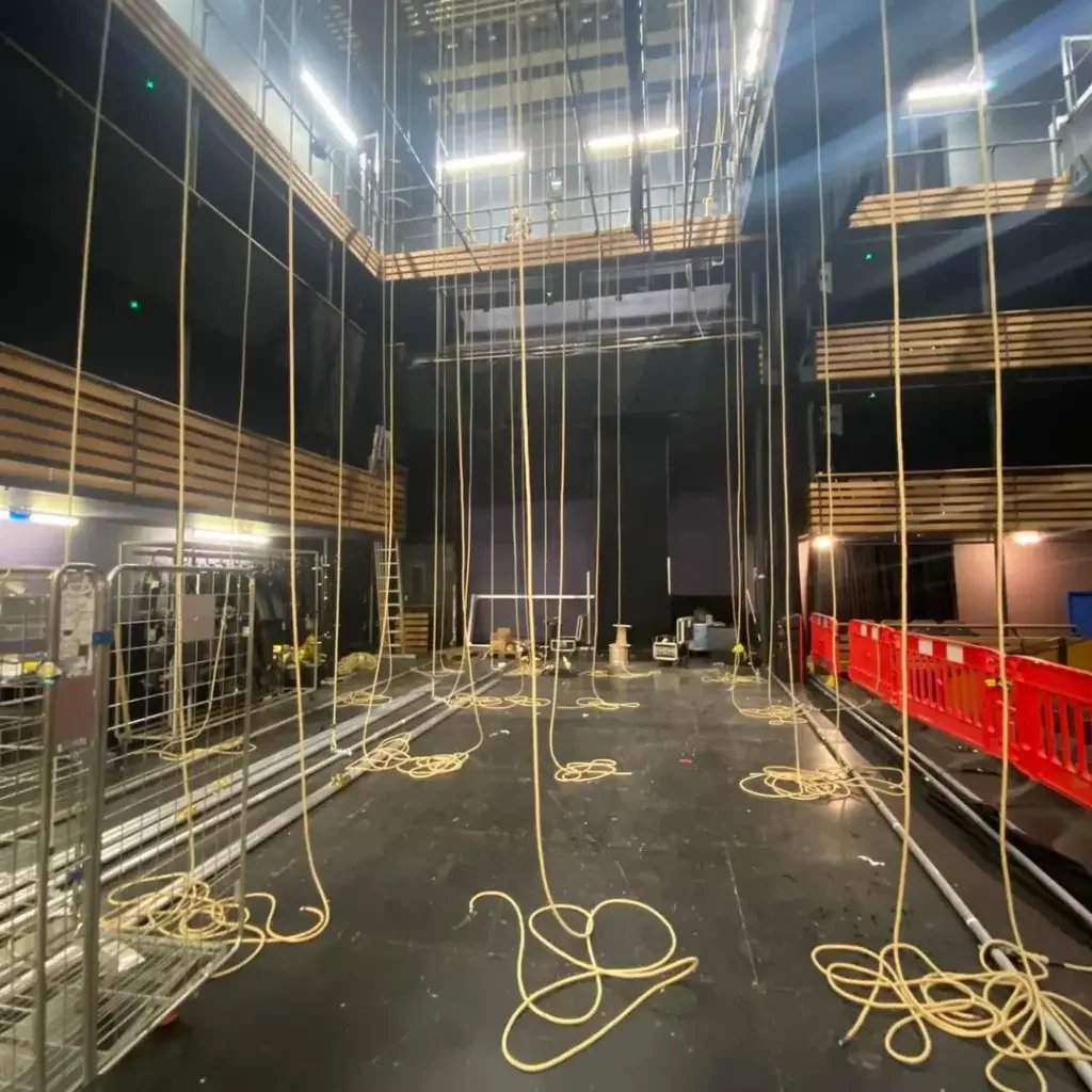 Artrix-Bromsgrove-Hemp-Bar-Installation-Production-LX--1024x1024.jpeg.webp
