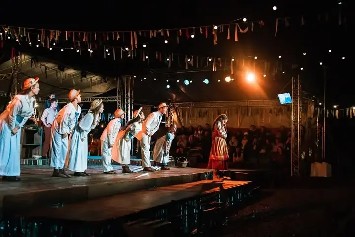 Under the Open Sky: NYMT’s Carousel