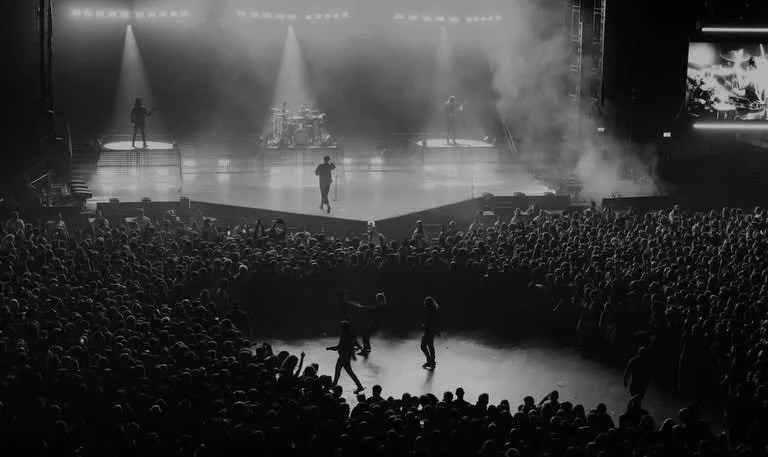 Bad Omens UK &amp; European Tour staging