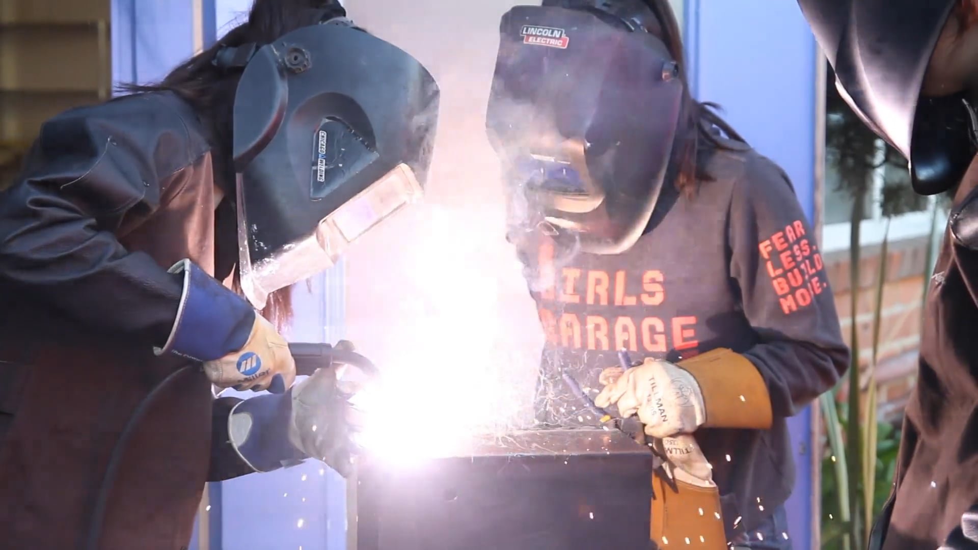 Girls Garage Trailer
