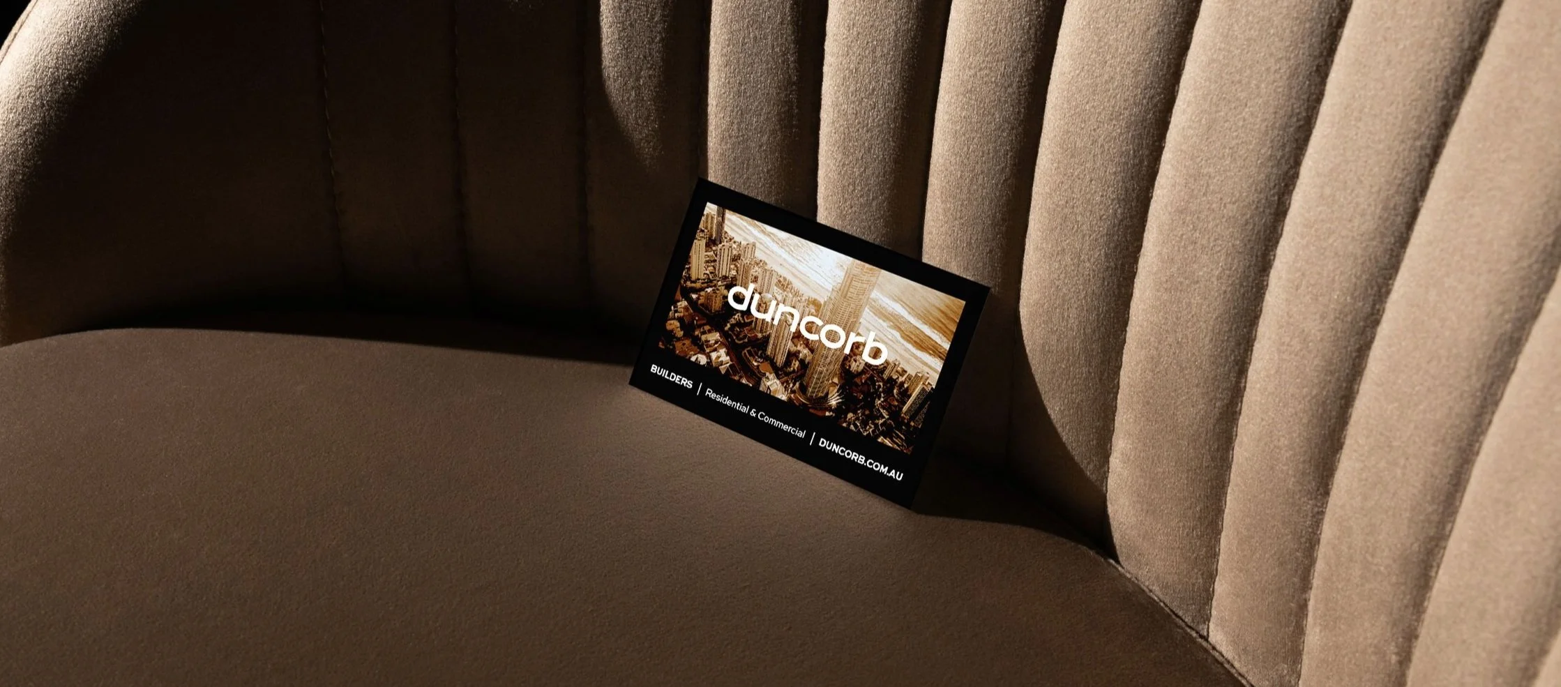 DUNCORB-BUILDERS-BUSINESS-CARD-DESIGN.jpg
