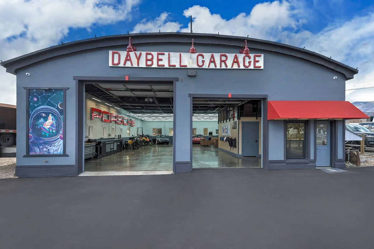 3 298sCenterSt-DaybellGarage-003.jpg