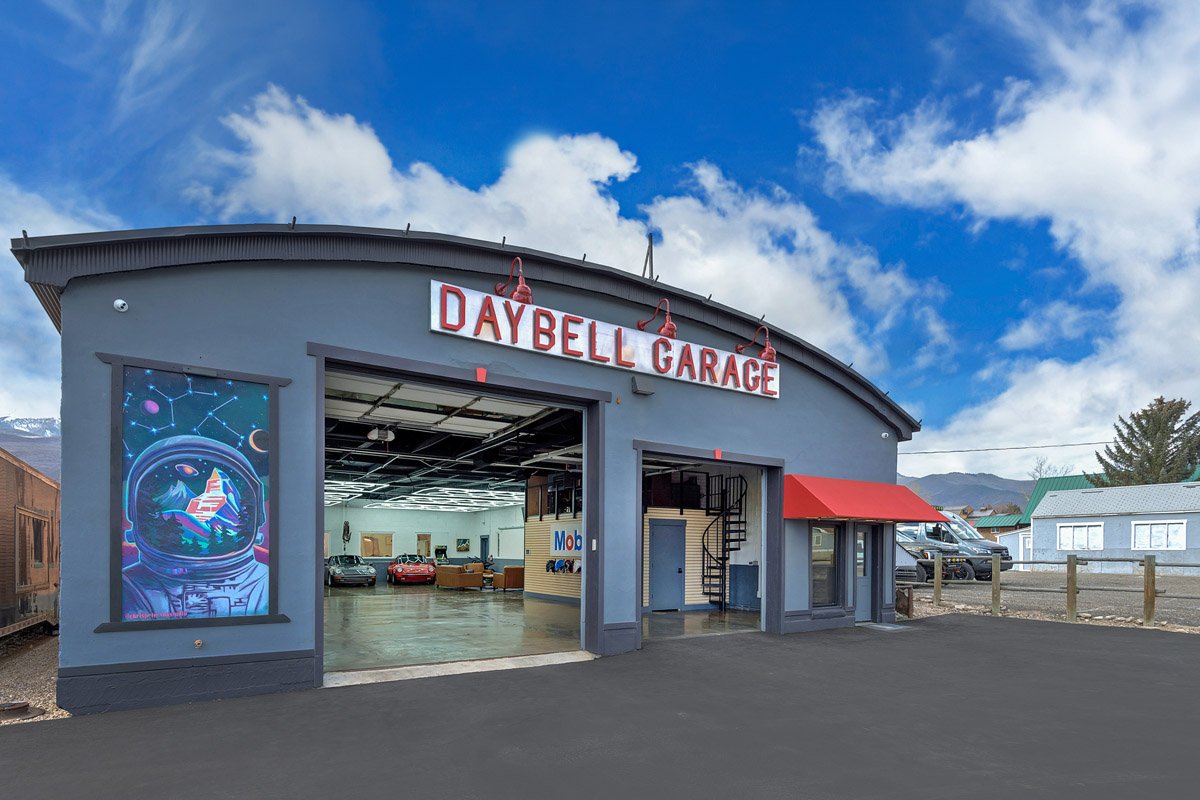 31 298sCenterSt-DaybellGarage-004.jpg