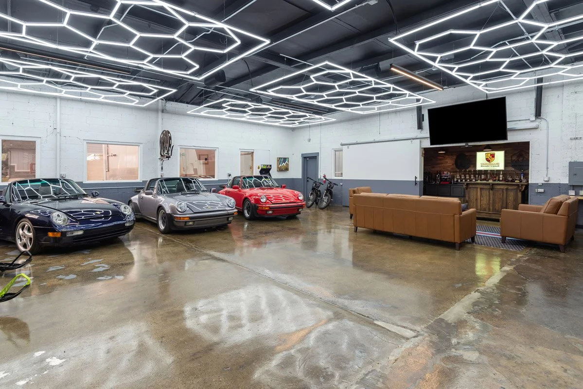 7 298sCenterSt-DaybellGarage-009.jpg