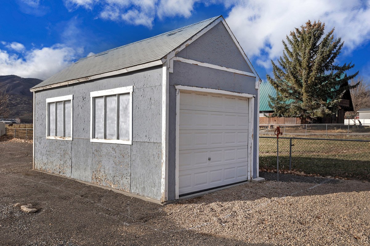 33 298sCenterSt-DaybellGarage-045.jpg