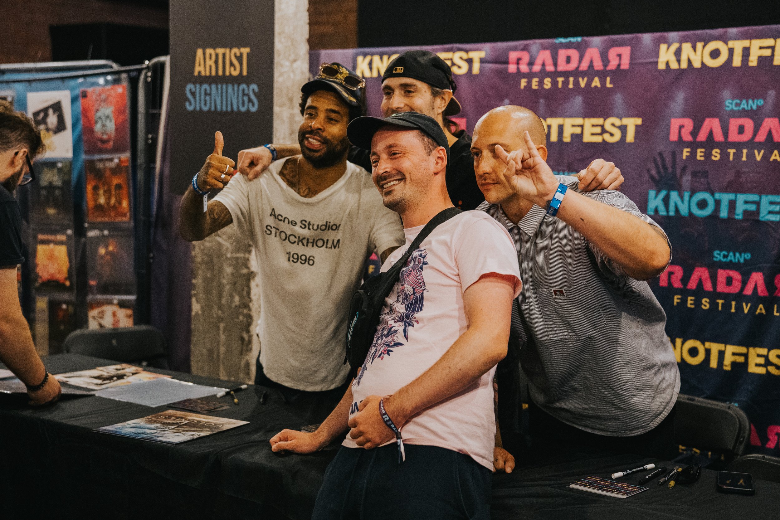 VOLUMES SIGNING_CHARLIEBLUCK-15.jpg