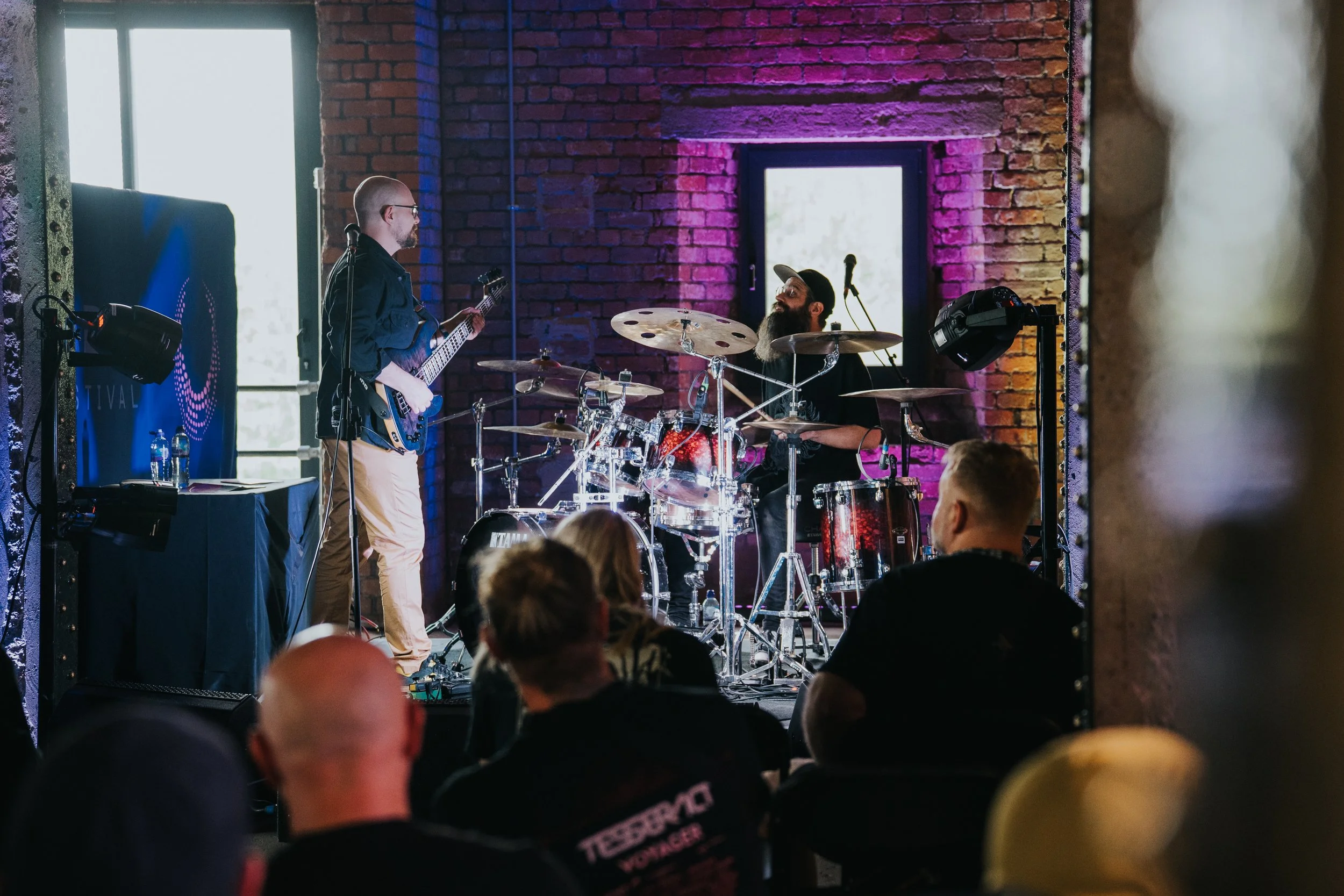 VOYAGER BASS& DRUM MC_CHARLIEBLUCK-9.jpg