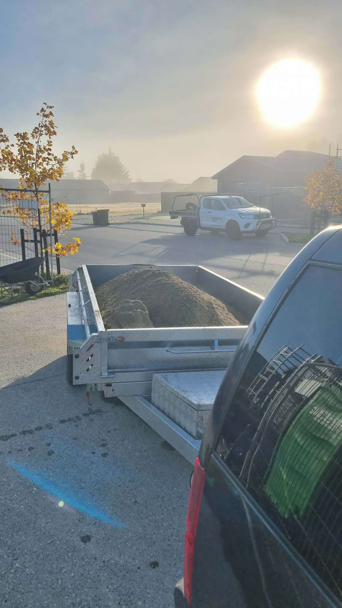 Aggregate/Topsoil/Mulch Delivery