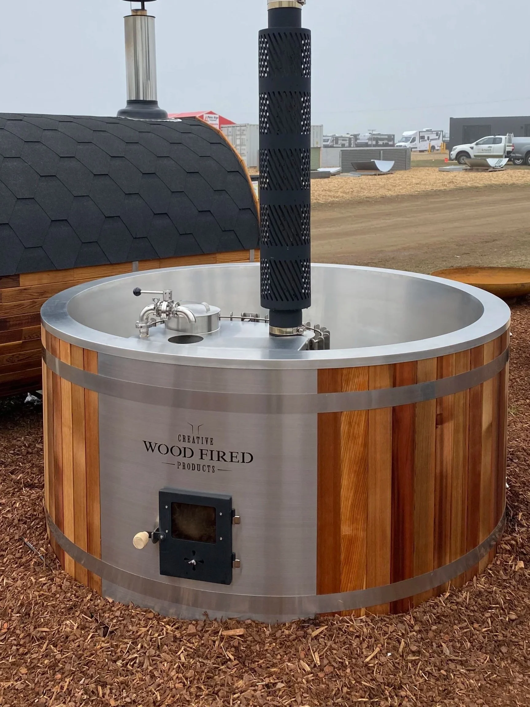 Wood+Fired+Hot+Tub+19+from+distance.jpg