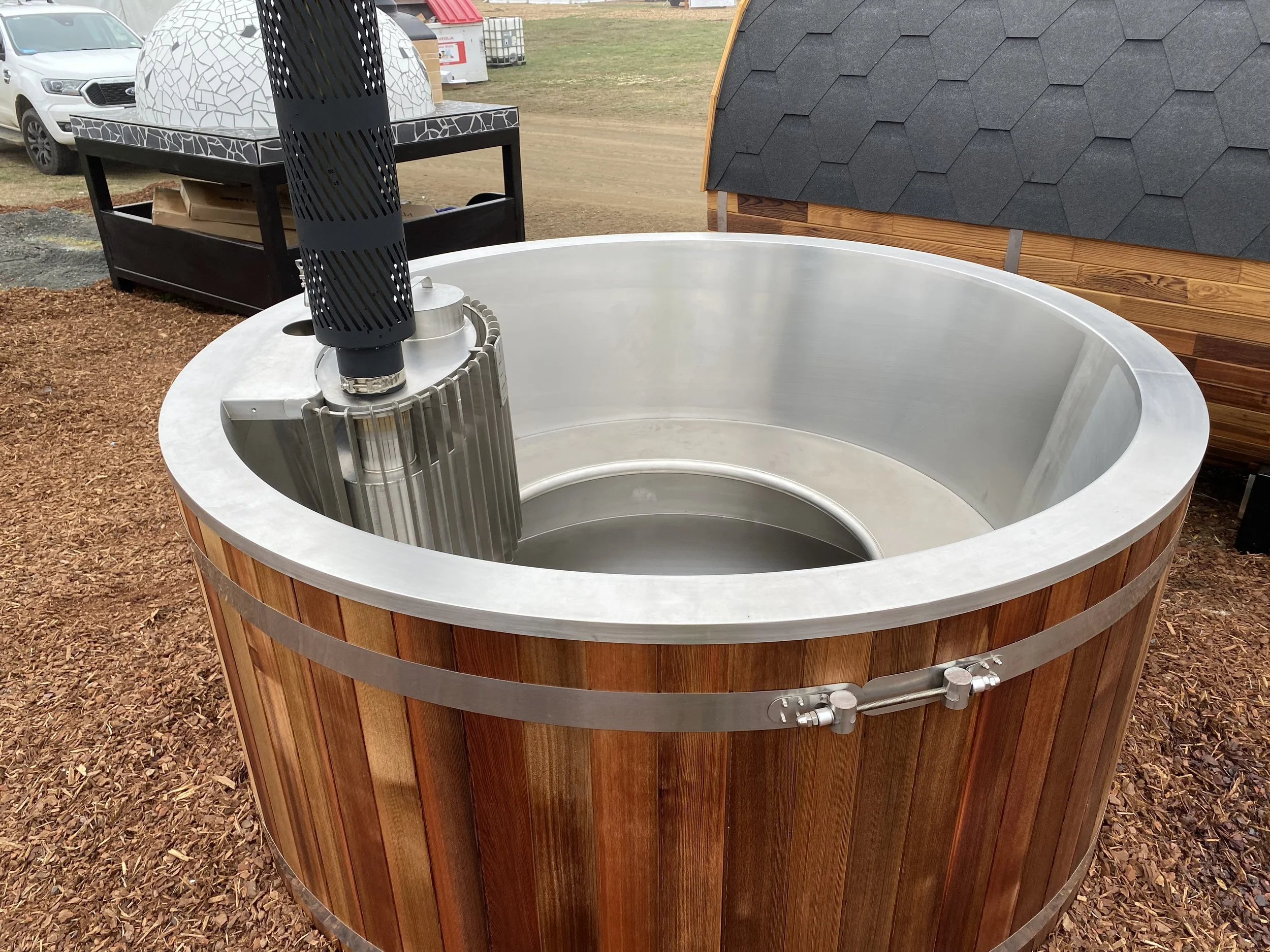 Wood Fired Hot Tub 19 outside view.jpeg