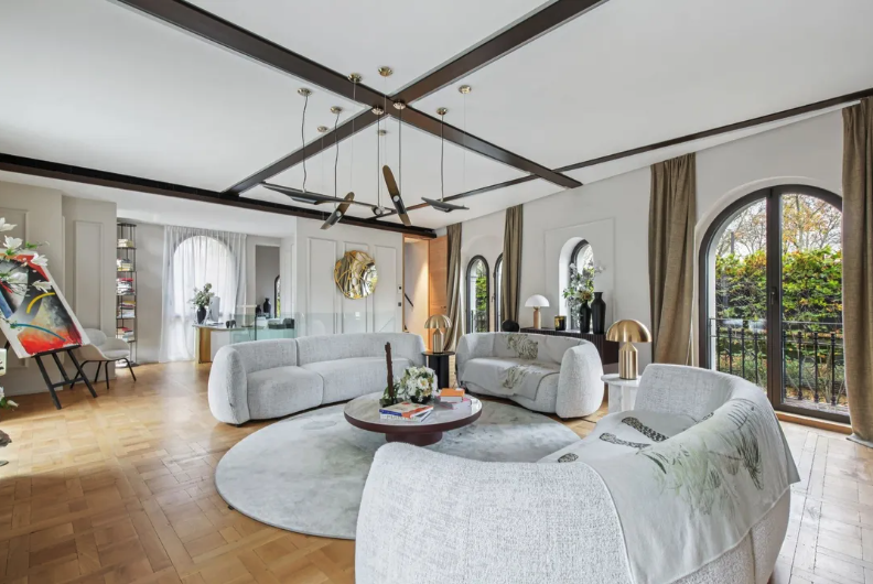 https://www.sothebysrealty.com/eng/sales/detail/180-l-1479-j74nfp/majestic-private-mansion-on-a-private-lane-paris-16th-paris-il-75116