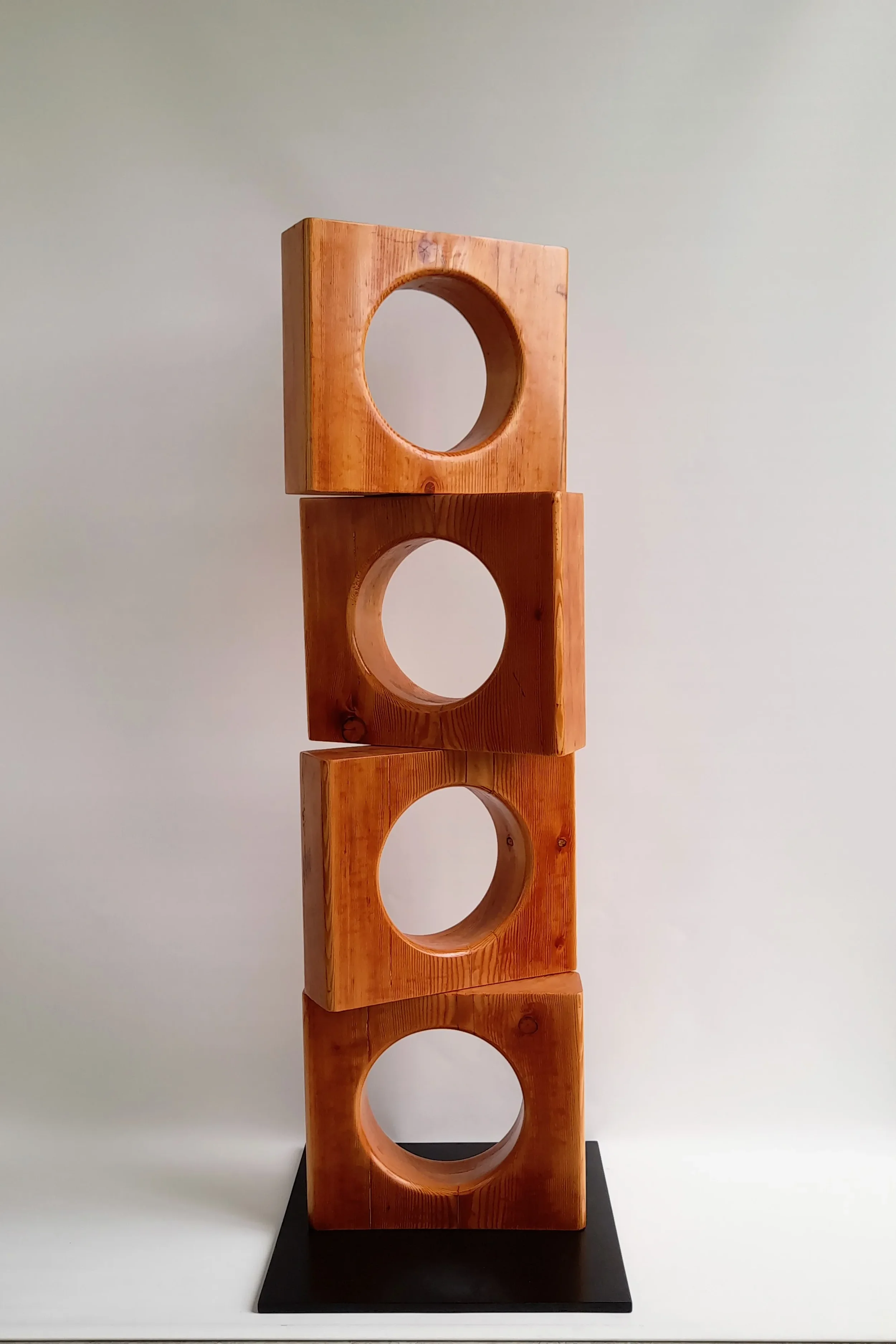 ole-jensen-sculpture-coastline-monoliths-30-degree-twist-4-stack.webp