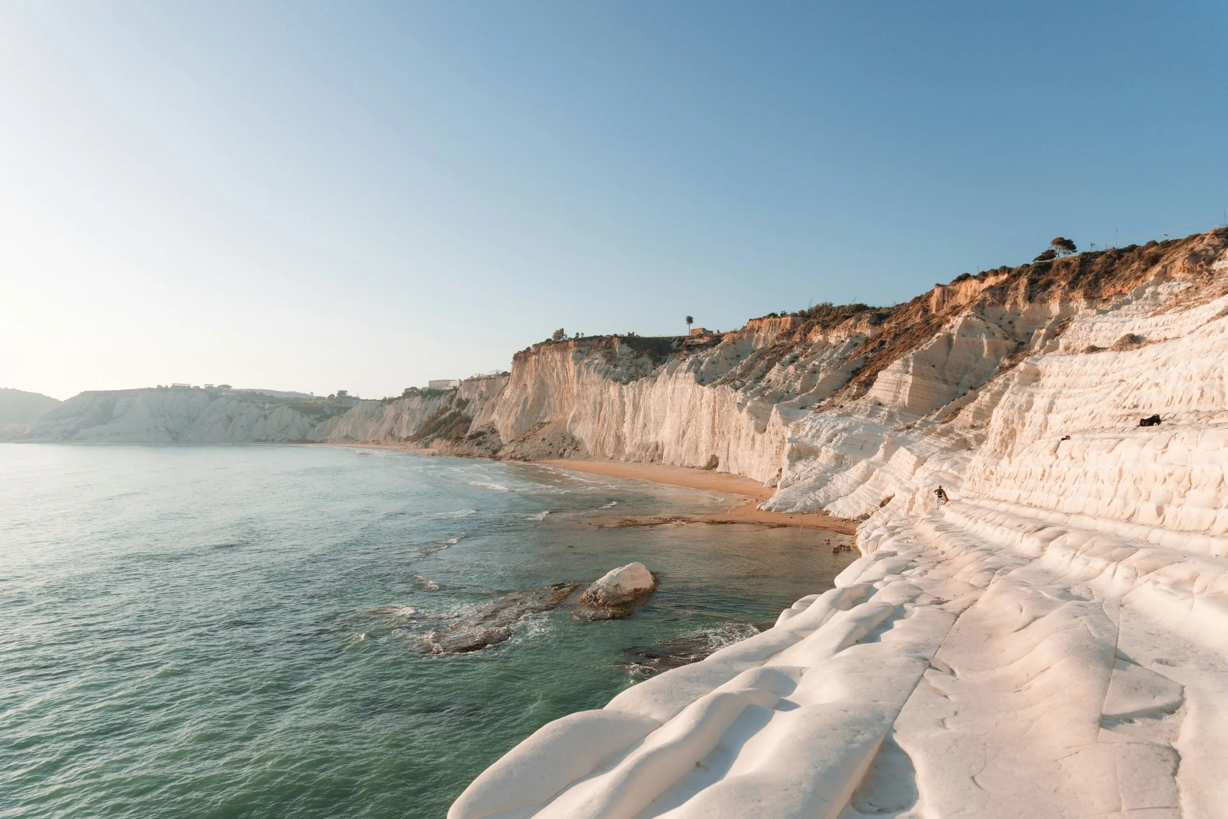 Ocean coastline