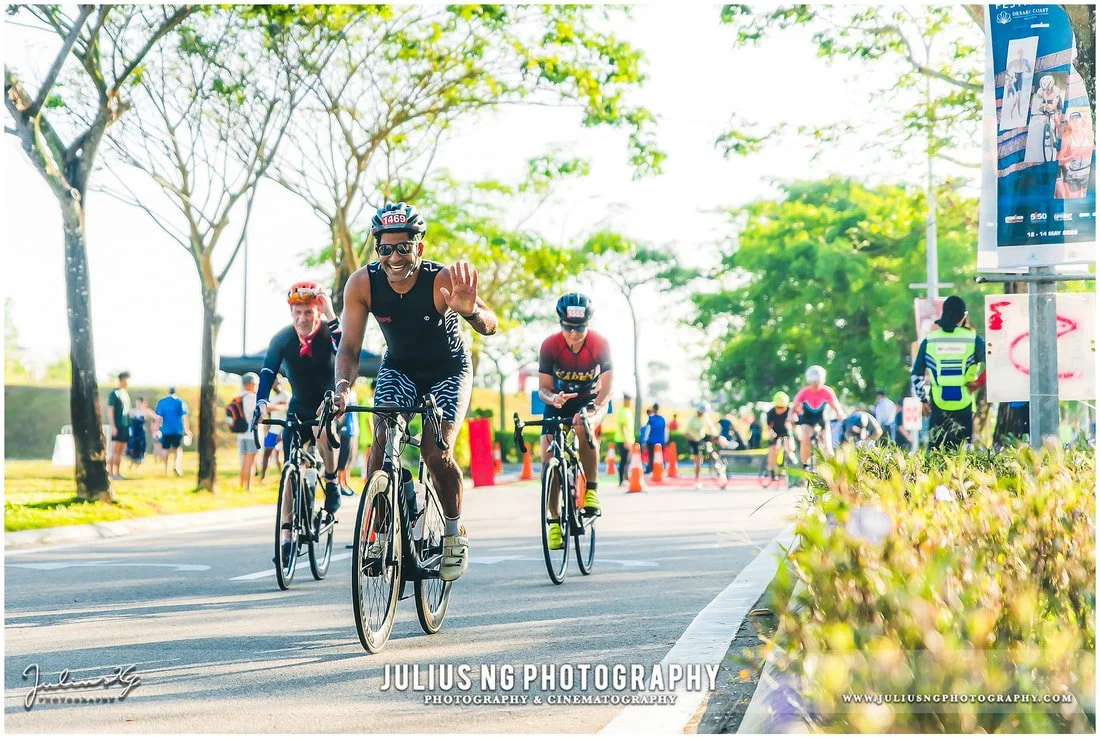 Cyclists competing in the Desaru Coast Sprint Triathlon, captured by Julius Ng Photography.