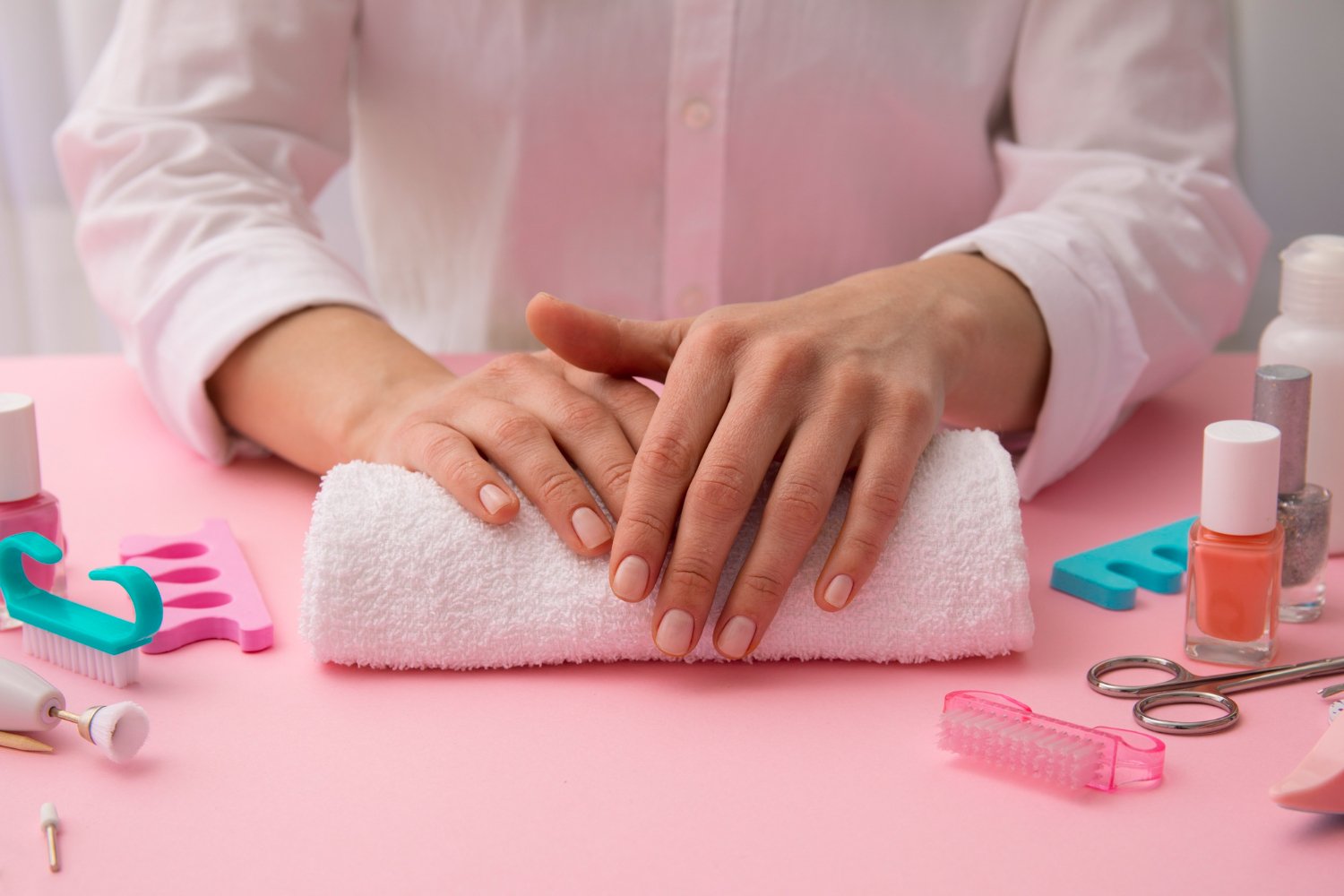 Why Structured Gel Prevents Nail Breakage