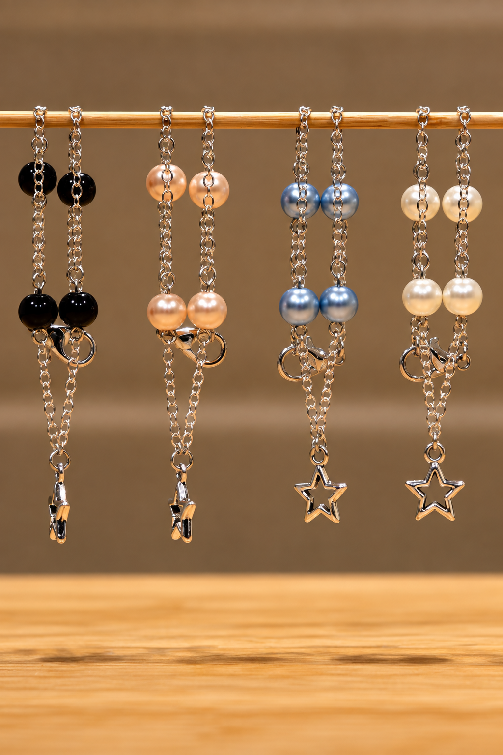 HEI_EMI_EmiliaKeepsakeBracelet_Star_02.png