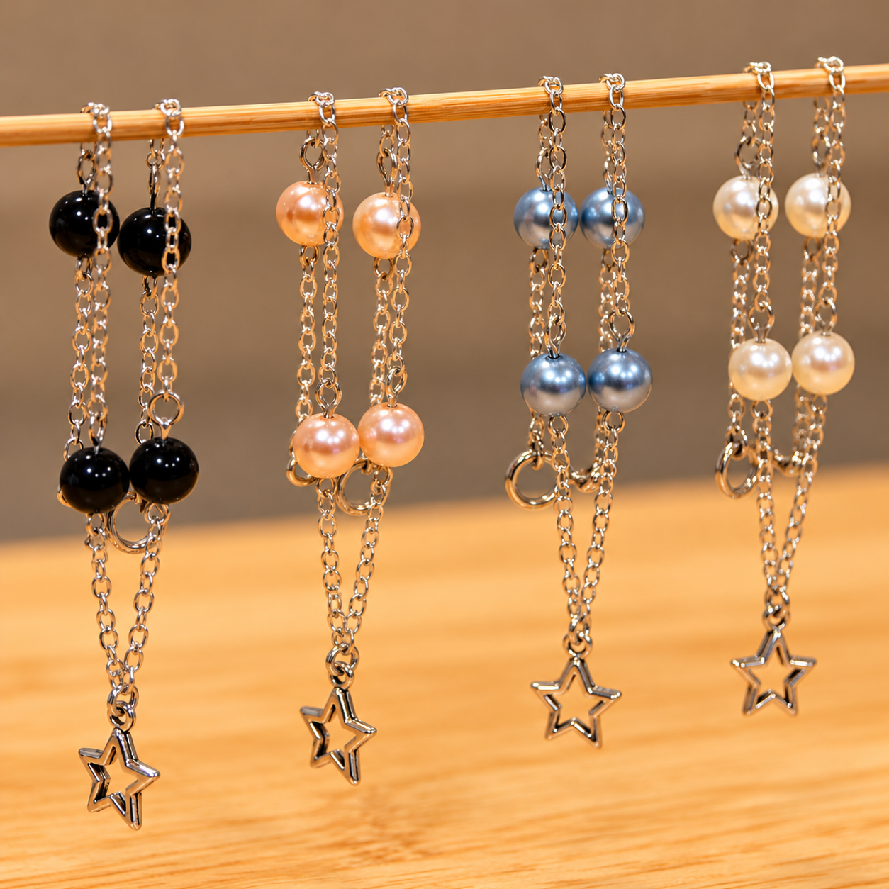 HEI_EMI_EmiliaKeepsakeBracelet_Star_01.png