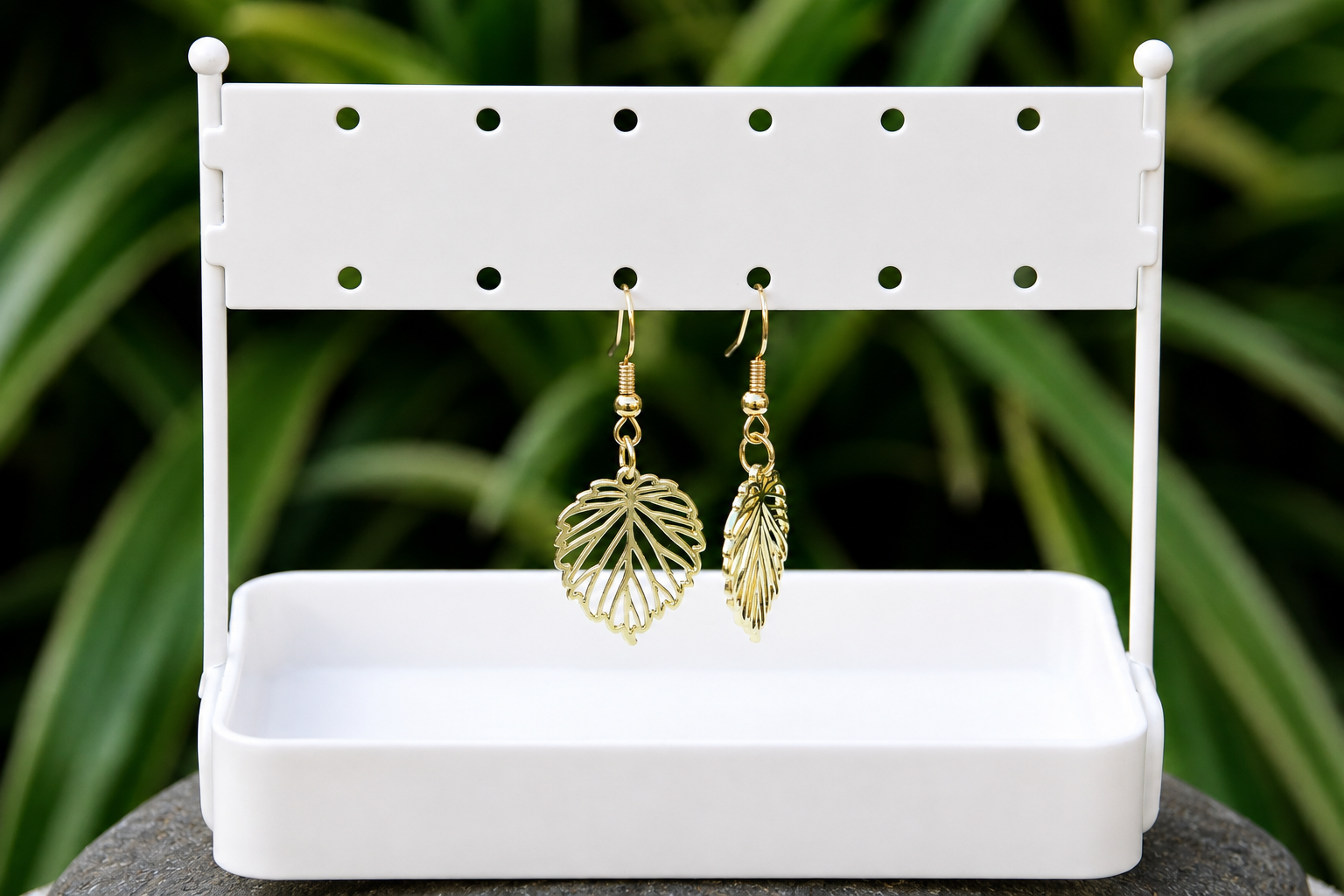 Gilded Leaf