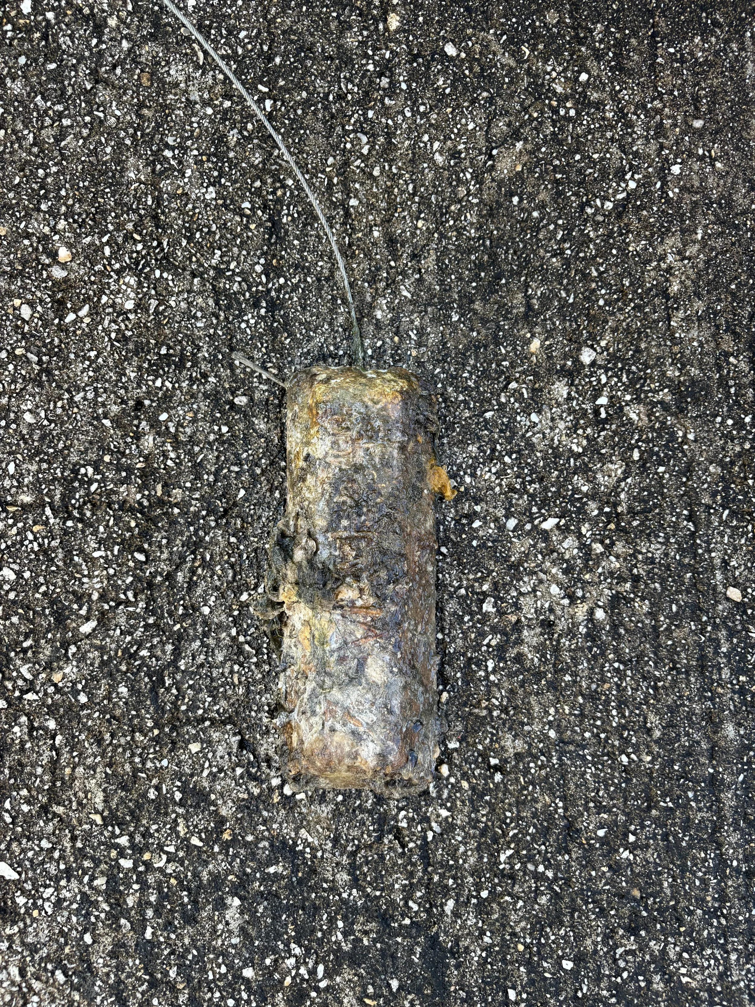 Cable zinc anodes before cleaning.