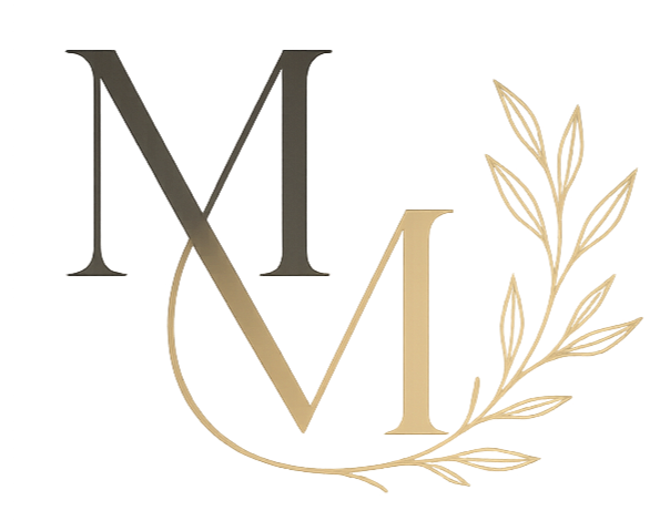 Stylisiert mit Buchstaben und einer Goldkranz- und Blätterranke Monogramm Martin Markert freier Trauredner in Würzburg und Main-Spessart