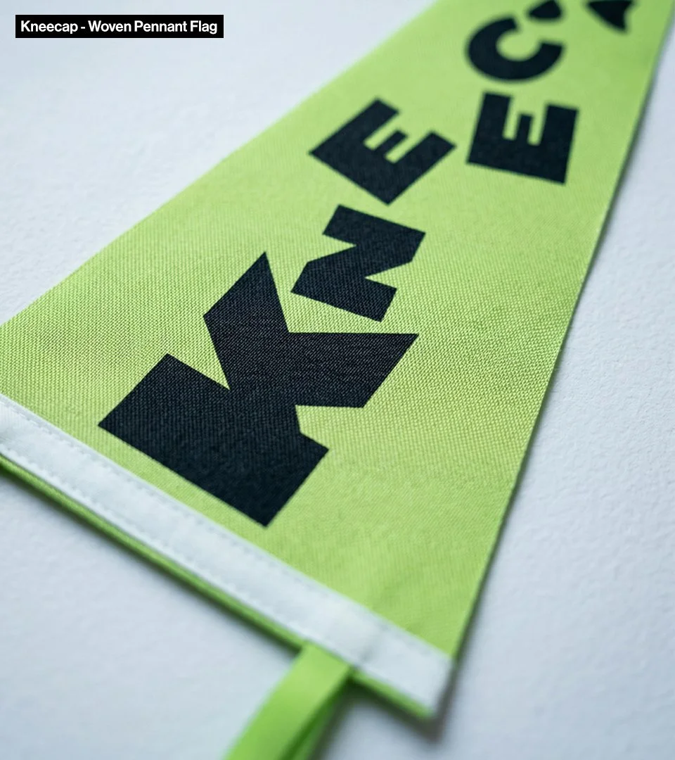 KNEECAP PENNANT FLAG.jpg
