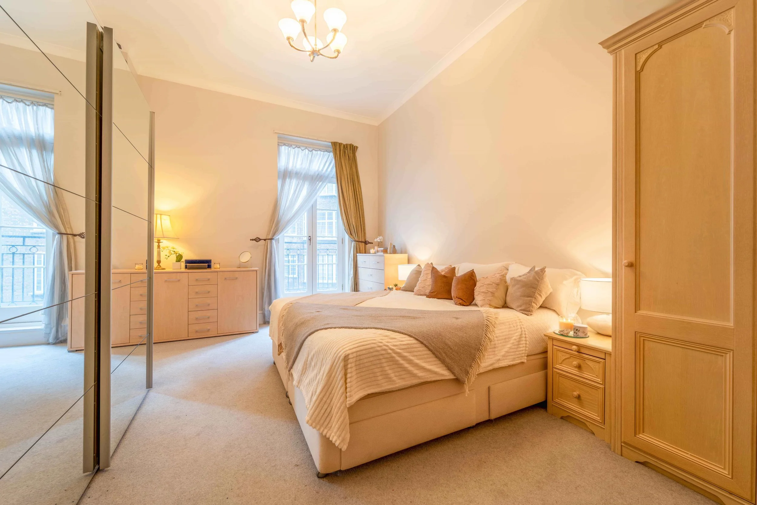 Wide-angle Bedroom