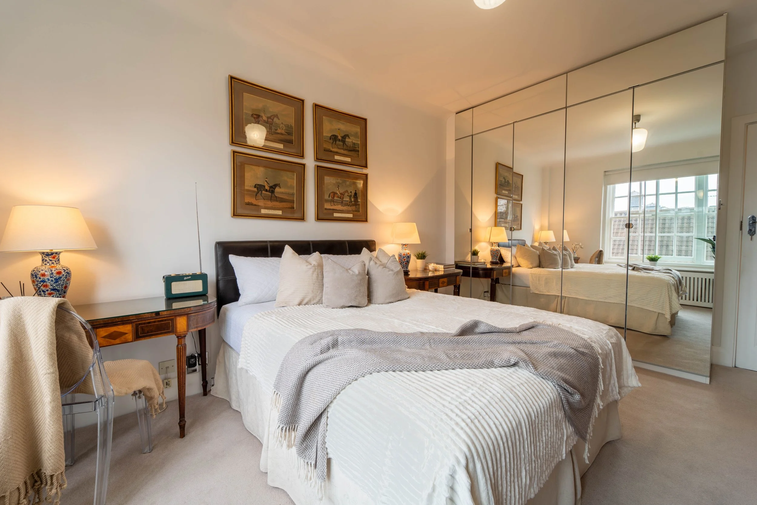 Wide-angle bedroom