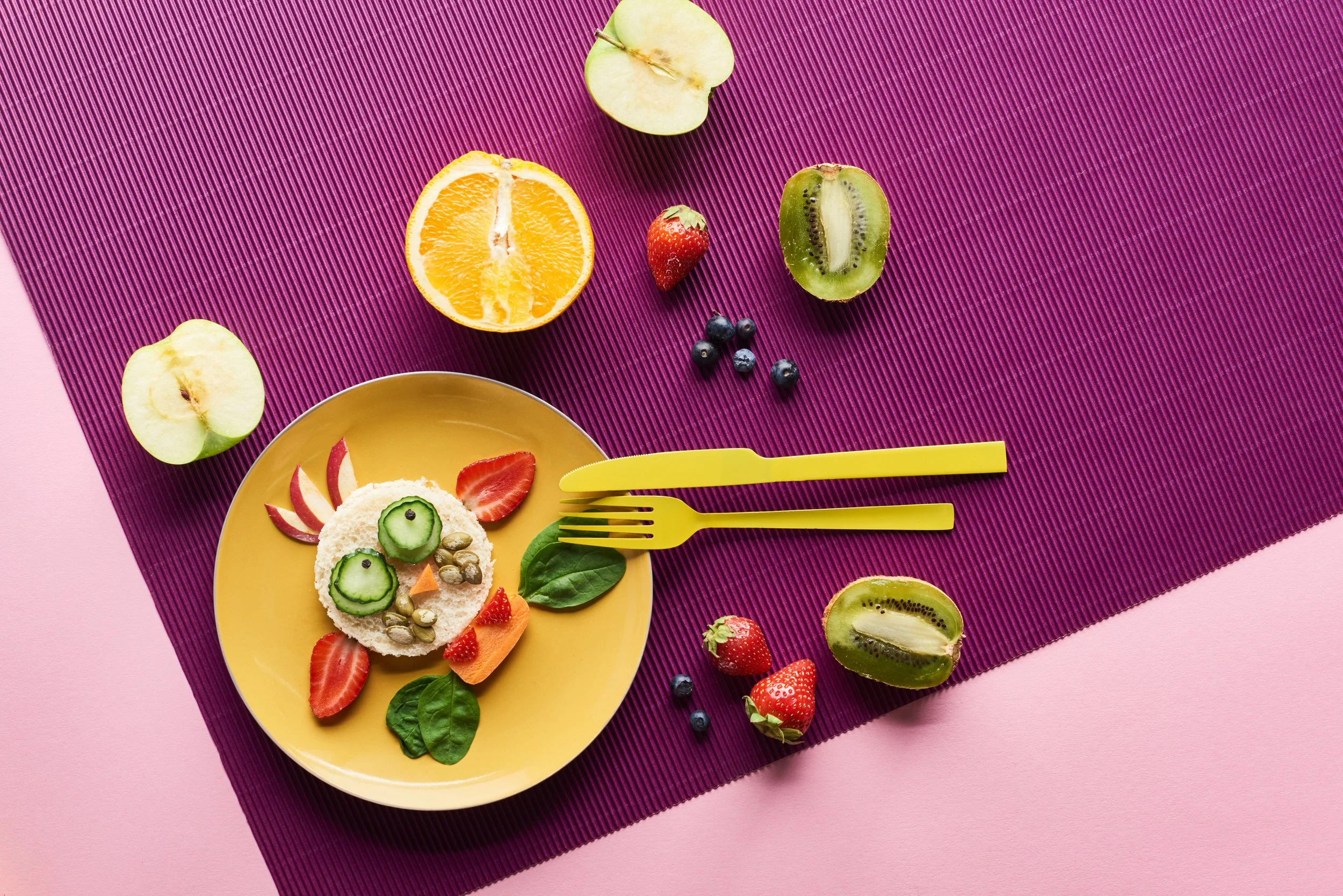 fun-food-art-with-fresh-fruits-and-vegetables-2026-01-06-00-29-05-utc.jpg