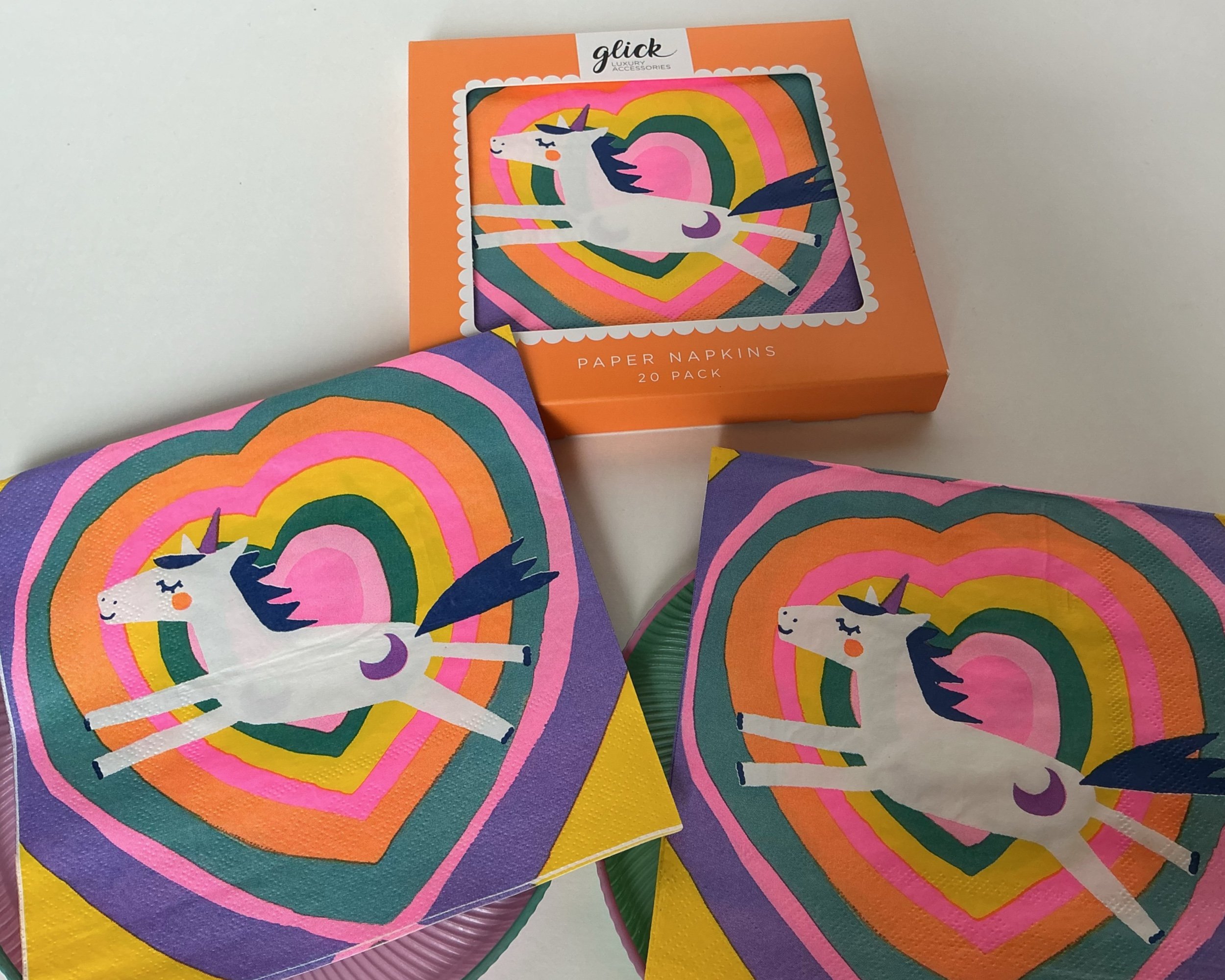 Paper napkins with unicorn design